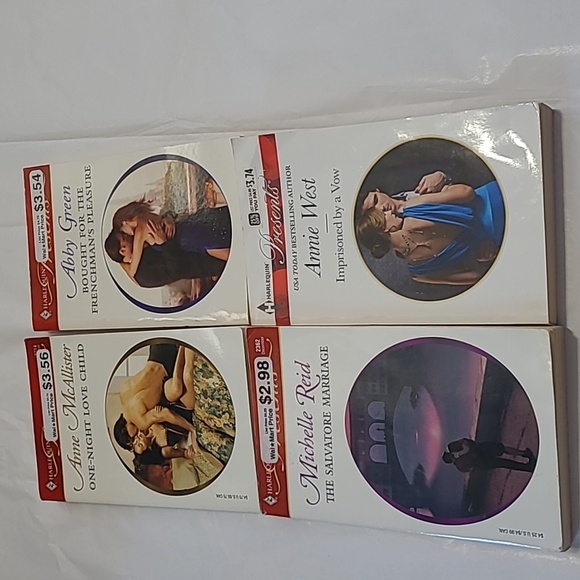 Harlequin & others Romance Bundle 16 books - Picture 9 of 10
